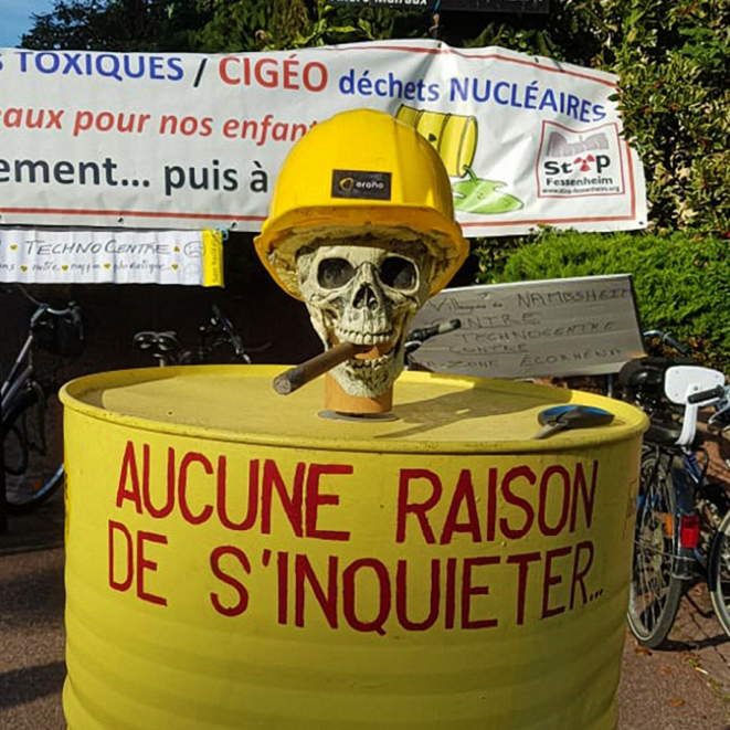 Mobilisation anti-nucléaire en soutien aux "malfaiteur" de Bure, l'occasion également de dénoncer le projet de Technocentre à Fessemheim © Franck Dautel Mobilisation anti-nucléaire en soutien aux "malfaiteur" de Bure, l'occasion également de dénoncer le projet de Technocentre à Fessemheim © Franck Dautel