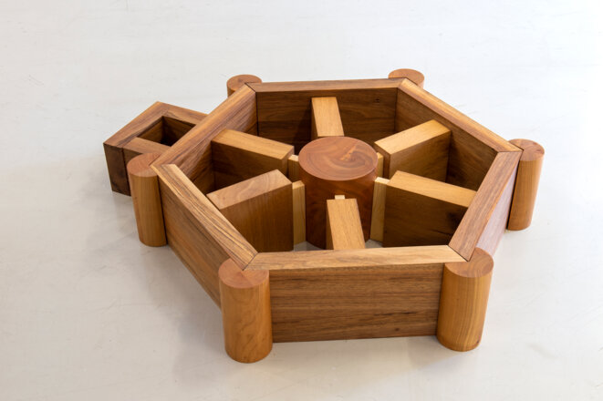 Laure Tixier, une poétique de l'enfermement