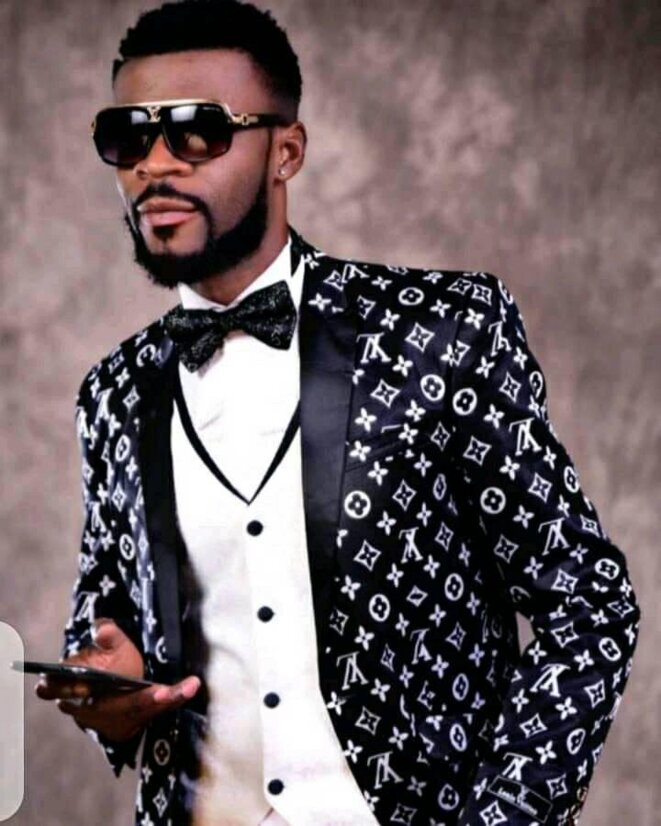 Diaspora-Fatwa Anticoncerts: Ni dialogue ni table ronde, ovale, carrée ou losange !