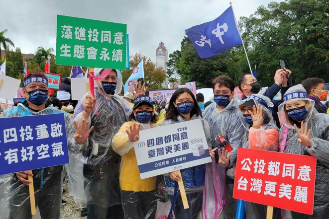 Manifestation à Taipei (Taïwan), le 12 décembre 2021. © Photo Alice Herait pour Mediapart