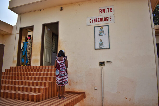 Hôpital communal d’Aplahoué au Bénin, en décembre 2021. © Photo Célia Cuordifede pour Mediapart