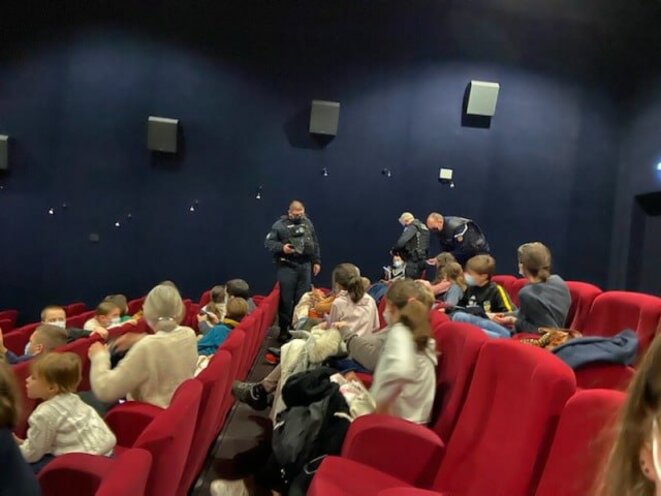 Un cinéma, des enfants et Noel