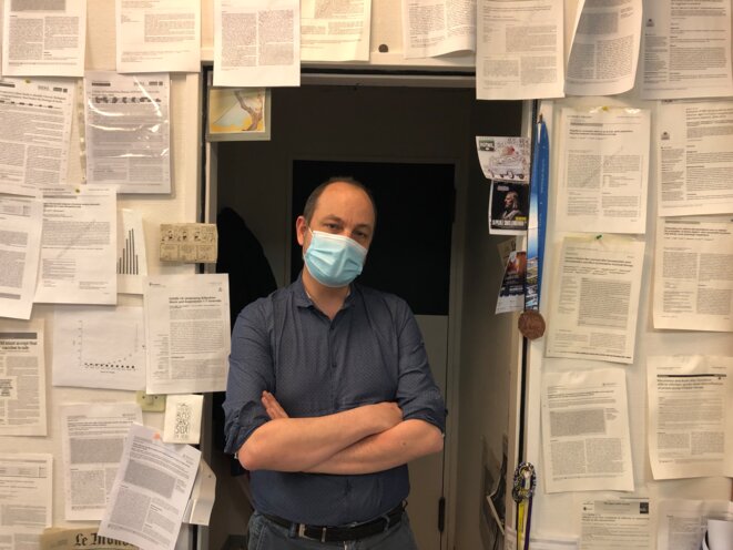 L'infectiologue Olivier Epaulard, dans son bureau au CHU de Grenoble © CCC