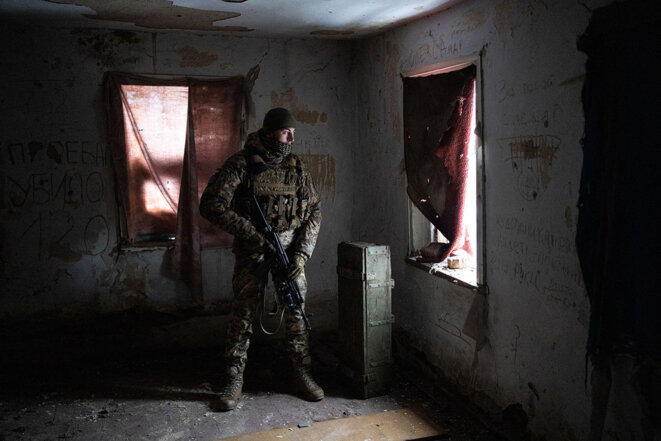 Un militaire ukrainien près de la frontiére russe, le 23 janvier 2022. © Photo Wolfgang Schwan/Anadolu Agency via AFP