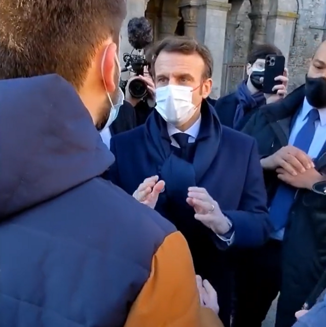 Macon interpellé par un Français "politisé"