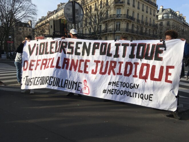 Au rassemblement pour Guillaume, dimanche 13 février 2022, à Paris. © Clément Pouré / Mediapart
