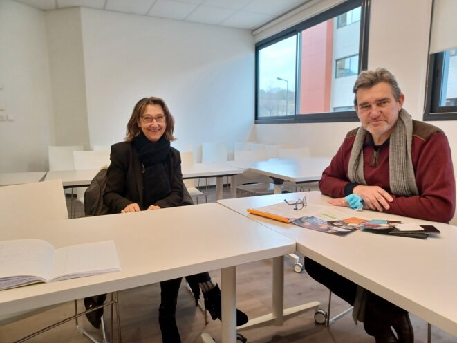 Marie-Noëlle Deligny et Philippe Ribeyre, bénévoles de Solidarités nouvelles face au chômage, à Montpellier. © Cécile Hautefeuille / Mediapart