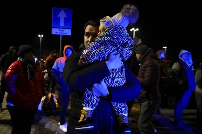 À Przemysl, à la frontière avec l’Ukraine le 25 février 2022. © Photo Beata Zawrzel/Anadolu Agency/AFP