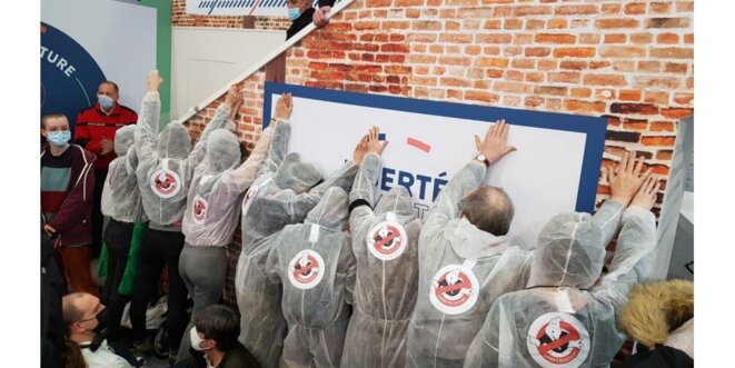 Sortir Macron du salon