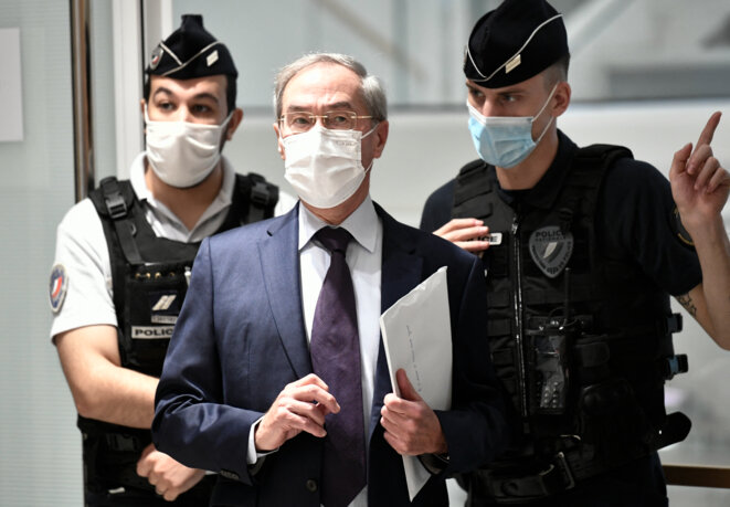 Claude Guéant, le 18 octobre 2021, au tribunal de Paris. © Stéphane De Sakutin / AFP