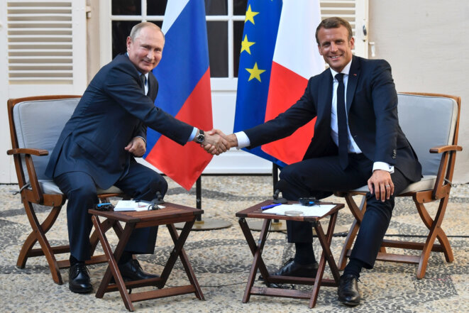 Vladimir Poutine et Emmanuel Macron au Fort de Brégançon, en août 2019.