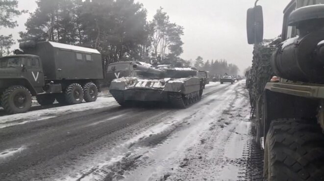 Un convoi de l’armée russe dans la région de Kiev, le 7 mars. © Photo EyePress News / EyePress via AFP