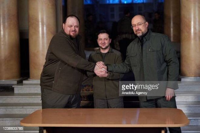 Zelensky il est petit...