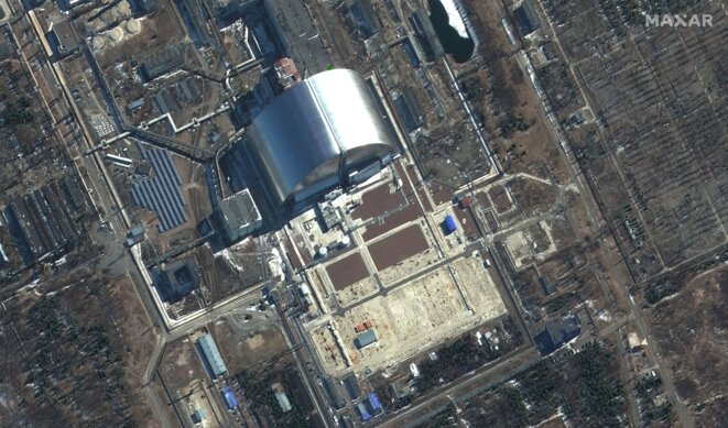 Image satellite datant du 11 mars du site de la centrale nucléaire de Tchernobyl occupé par l'armée russe. © EyePress News / EyePress via AFP