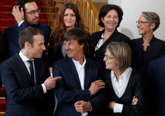 Lors de la photo du premier gouvernement d’Edouard Philippe au Palais de l’Elysée, le 18 mai 2017. © Photo Phlippe Wojazer / Pool / AFP