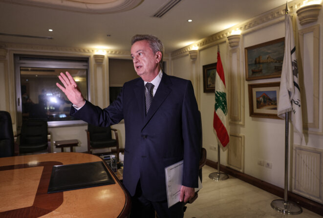 Le gouverneur de la Banque centrale du Liban, Riad Salamé, à son bureau à Beyrouth le 20 décembre 2021. © Photo Joseph Eid / AFP
