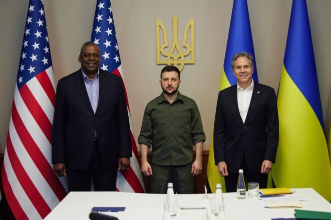 Dimanche 24 avril à Kyiv, le président ukrainien Zelensky entouré d'Antony Blinken (à droite) et de Lloyd Austin. © Zelensky Official