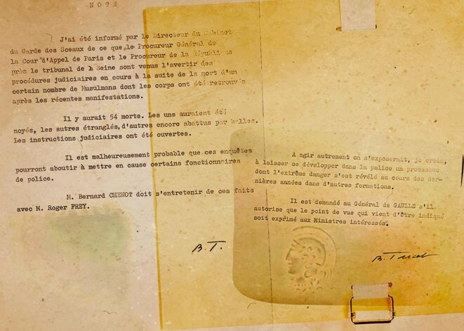 Above: extracts of the notes, dated October and November 1961, signed by Bernard Tricot, advisor on Algerian affairs to then president Charles de Gaulle. © Archives nationales