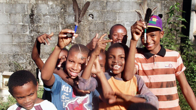 Enfants de Kaweni, mai 2013 © daniel gros