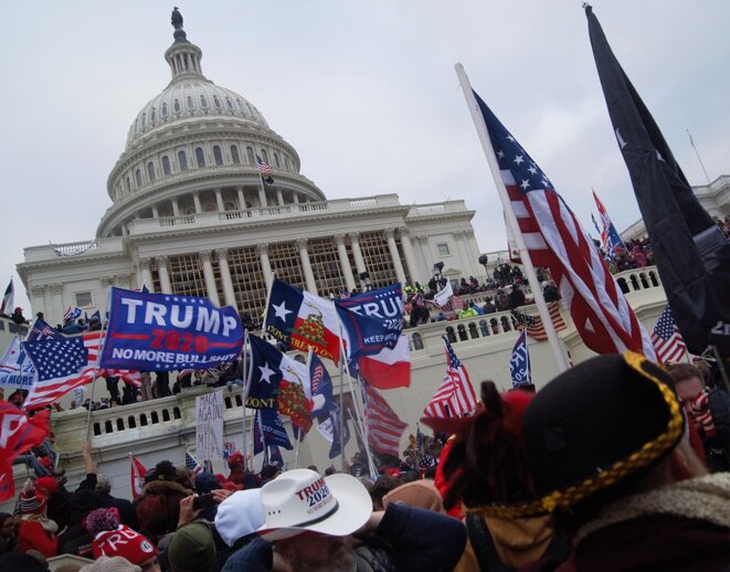 La foule MAGA à l'assaut du Capitole américain, 6 janvier 2021 © Tyler Merbler, Flickr