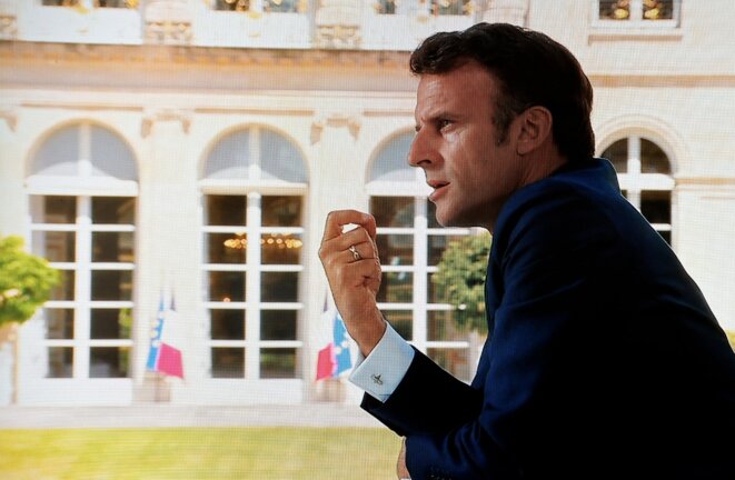 Emmanuel Macron face aux journalistes de TF1 et de France 2, jeudi 14 juillet à l'Élysée. © Ludovic Marin / AFP