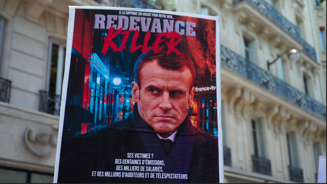 A banner at the demonstration against the scrapping of the TV licence, Paris June 28th 2022. © Photo Bérénice Gabriel / Mediapart