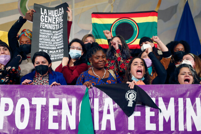 À Santiago, au Chili, le 28 juillet 2022, lors d'une conférence et d'un rassemblement féministes et antiracistes. © Photo Javier TORRES / AFP