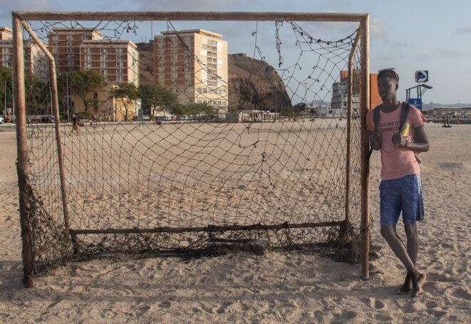 Au Cap-Vert, les espoirs échoués de jeunes footballeurs africains