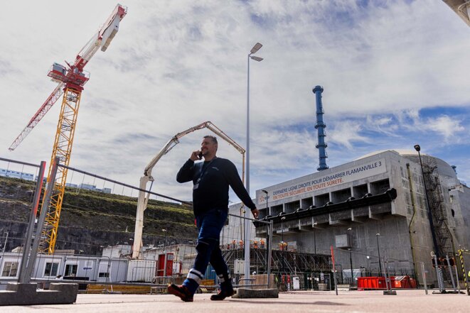 Sur le chantier de l’EPR de Flamanville, le 14 juin 2022. © Photo Sameer Al-Doumy / AFP