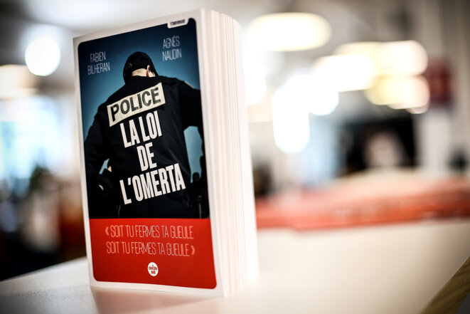 Le livre « Police, la loi de l’omerta » à paraître le 1er décembre chez Le Cherche Midi Éditeur. © Photo Sébastien Calvet / Mediapart
