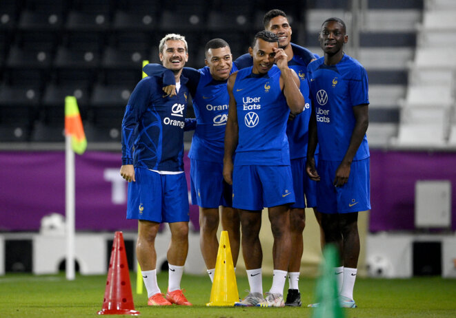 Happier times: France team players in Qatar earlier in December 2022. © Photo Franck Fife / AFP.