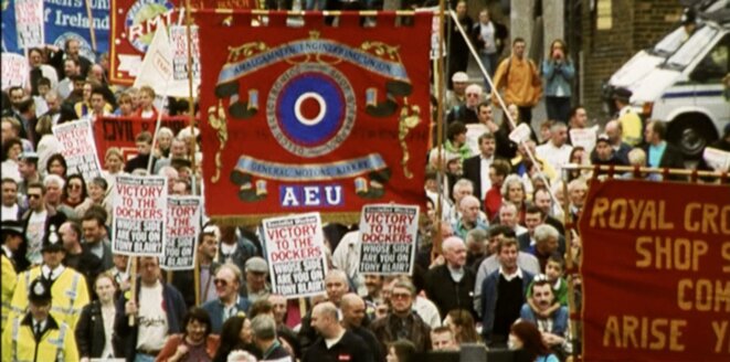 Liverpool, 1995. "A force d'être piétiné, on finit par se battre"