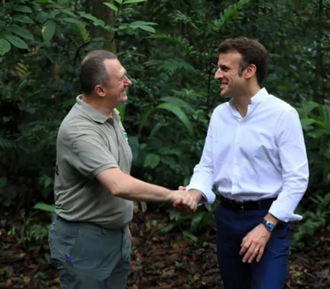 Emmanuel Macron au Gabon : entre affairisme climatique et colonialisme vert