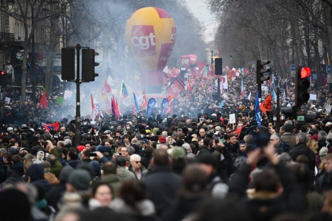 Dans la manifestation parisienne du 11 mars. © Photo Christophe Archambault / AFP