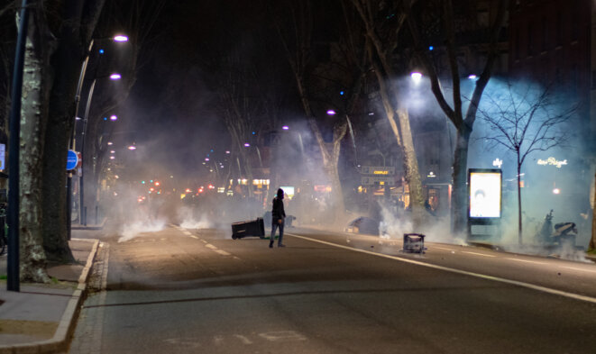 A Toulouse, une nuit de révolte face au passage en force du gouvernement