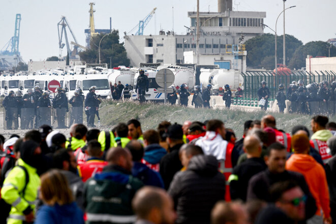 Retraites: les grèves dans les raffineries, un nouveau front explosif pour l’exécutif