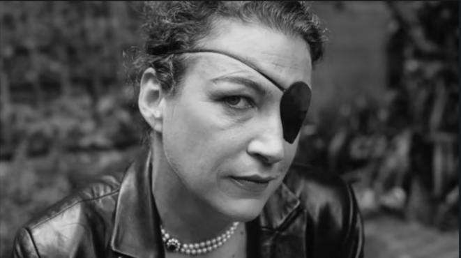 Marie Colvin : Vies et mort d’une correspondante de guerre