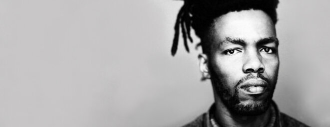 Gastineau Massamba, peindre sans papiers ni pinceaux