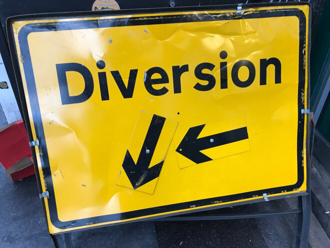 « En avoir pour mes impôts » : Com’ et tentative de discréditer les finances publiques