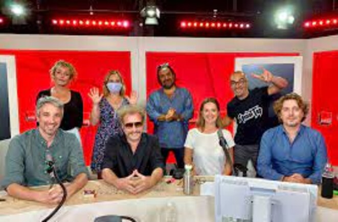 On est là, C'est encore nous. Ecouter les chroniques