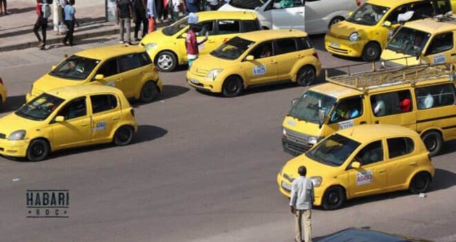 Panique à Kinshasa : Attention aux taxis jaunes "ketches", volant à droite !