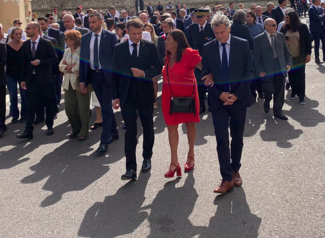 Sitôt dit, sitôt fait ! Roussel construit...