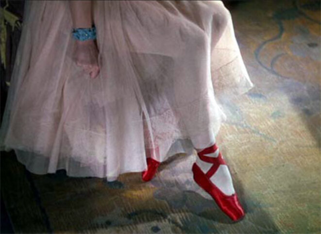 Les chaussons rouges