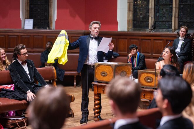 L'Union d'Oxford a débattu d'une nouvelle motion