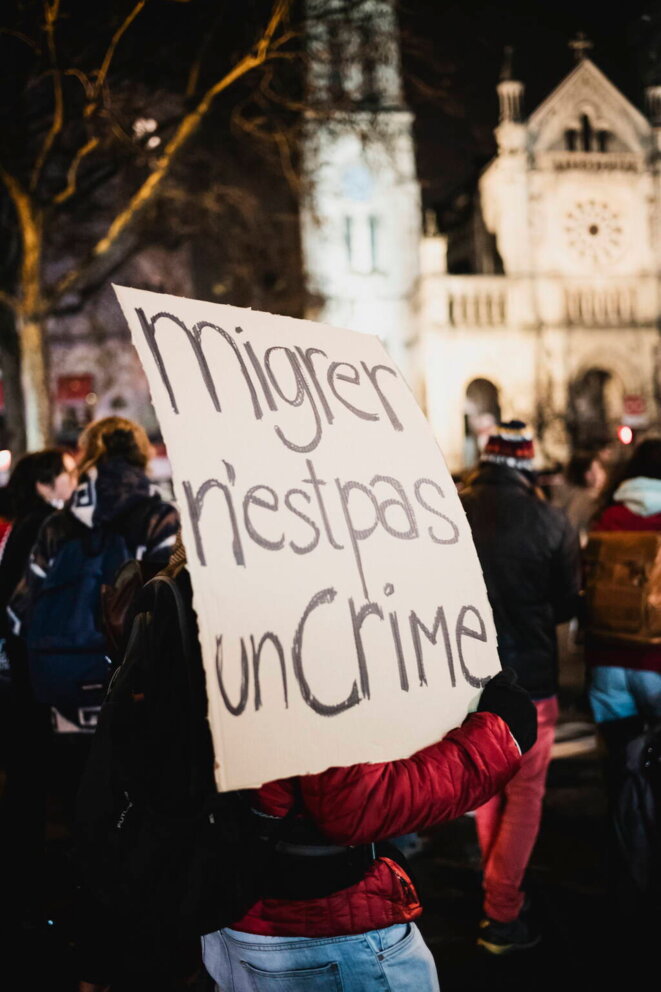 Avec le RAAR, contre la loi scélérate sur l'immigration