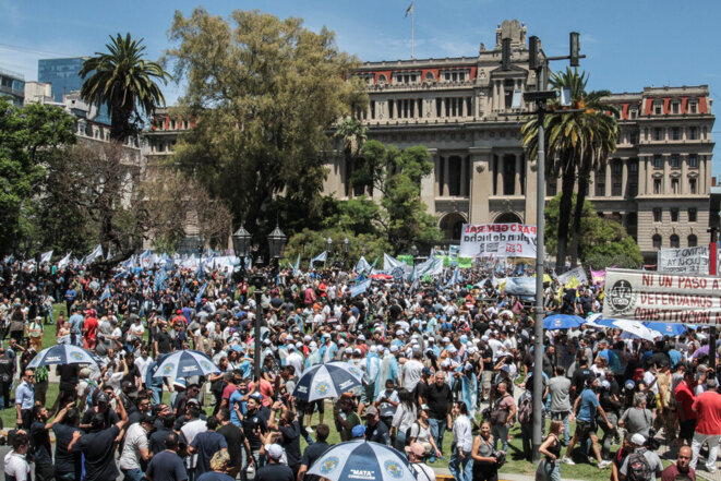 Milei : la démolition de l’État argentin