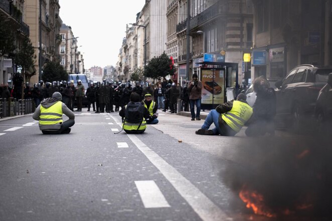 Un policier jugé à Rouen: «Je ne suis pas là pour taper sur les gens»