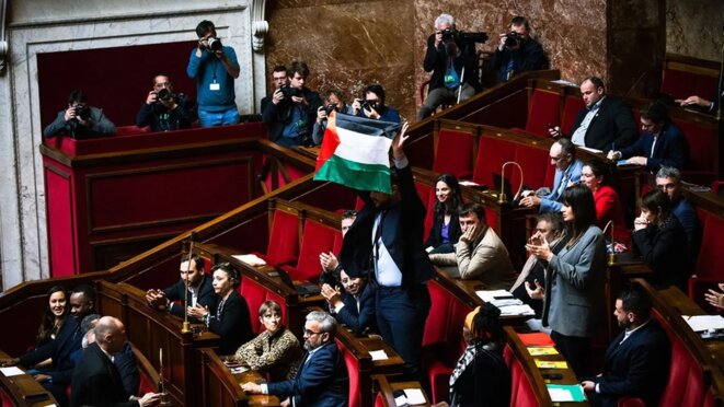 Drapeau palestinien à l’Assemblée nationale? Un cache-misère!