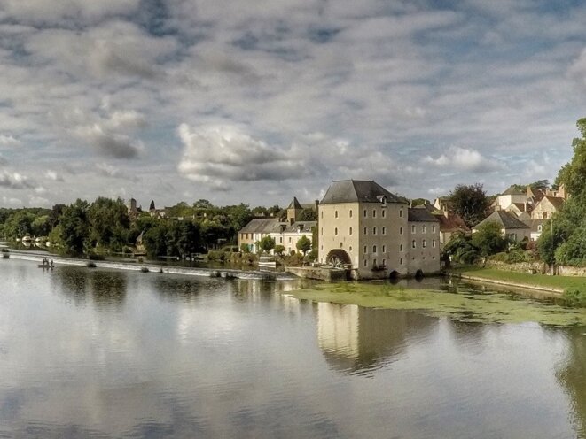 La Péluda, la sorcière et les fiancés.