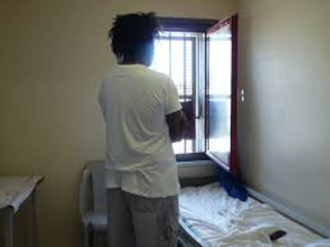 7 prisonniers Kanaks ...